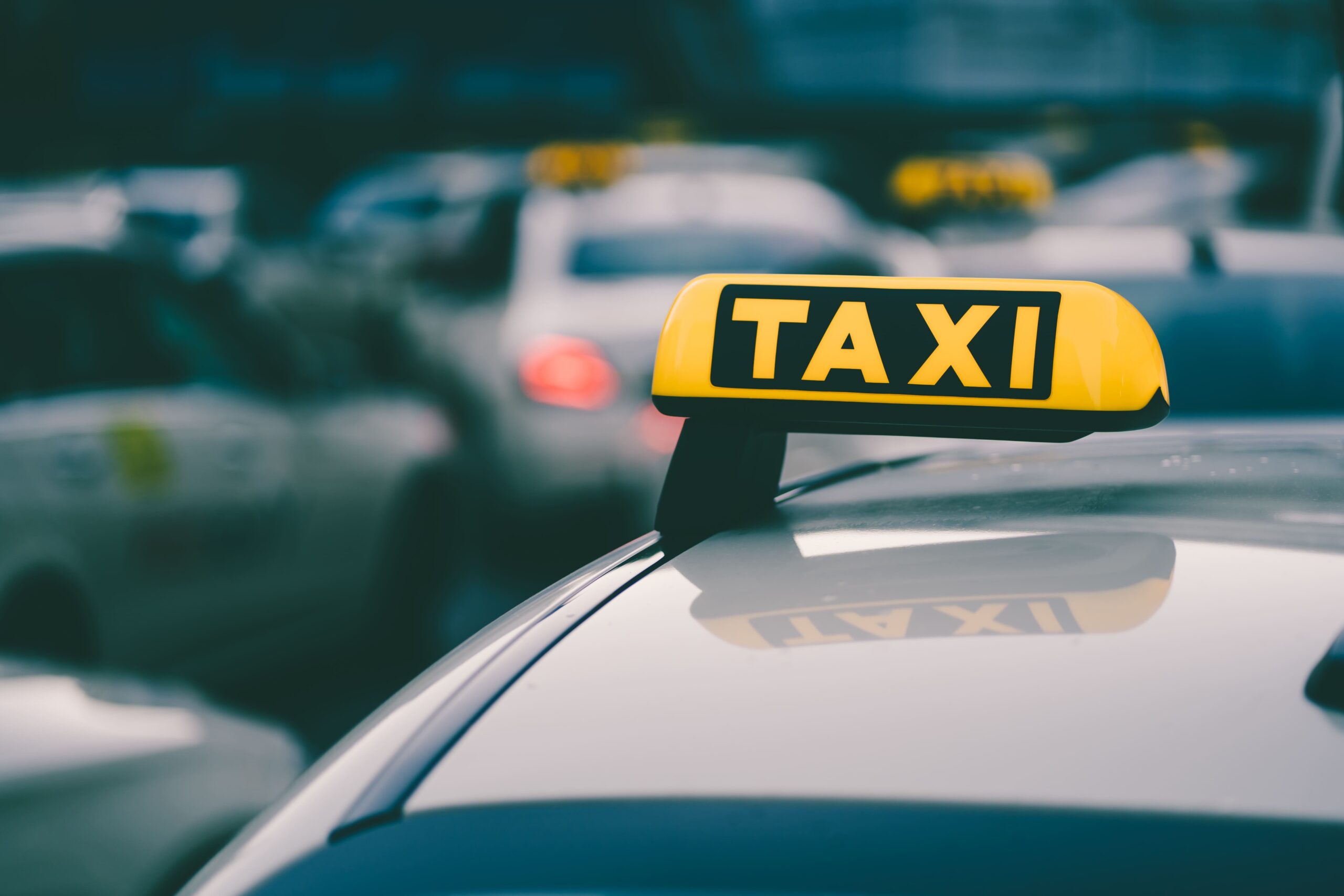 ¿Cuáles son los riesgos de cualquier conductor de taxi?